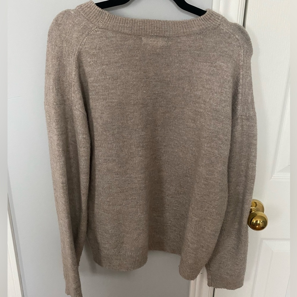 H&M Sweater - Picture 3 of 3
